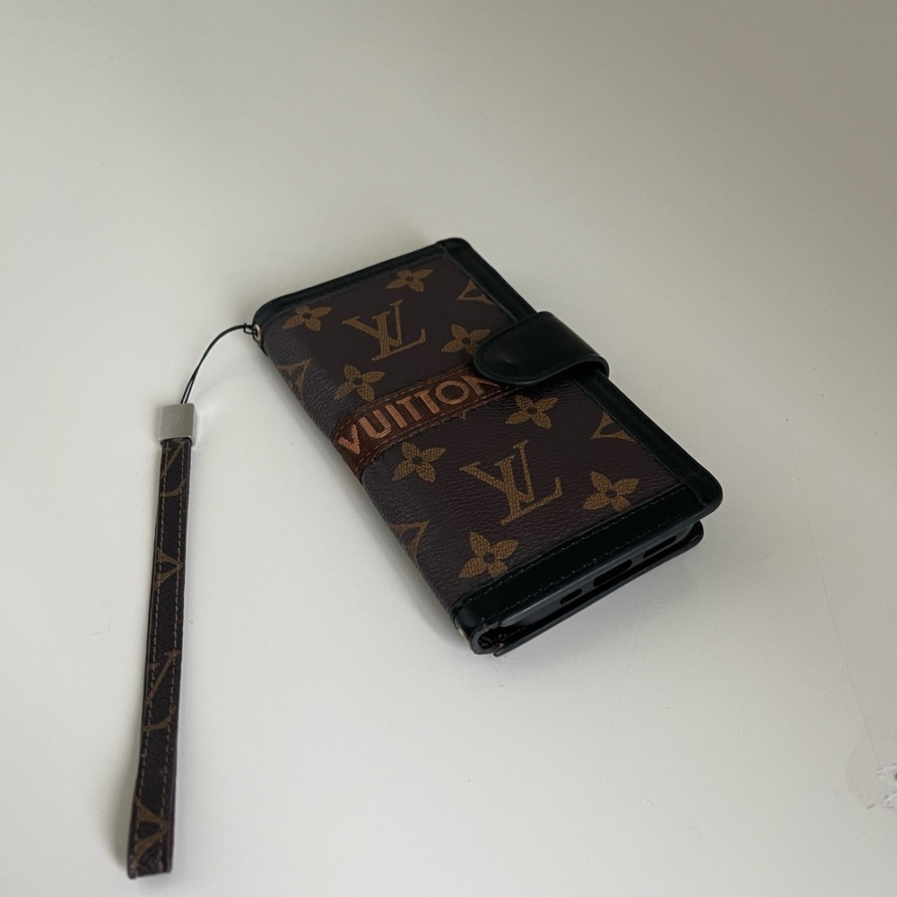 Louis Vuitton Monogram phone case Brown and Gold